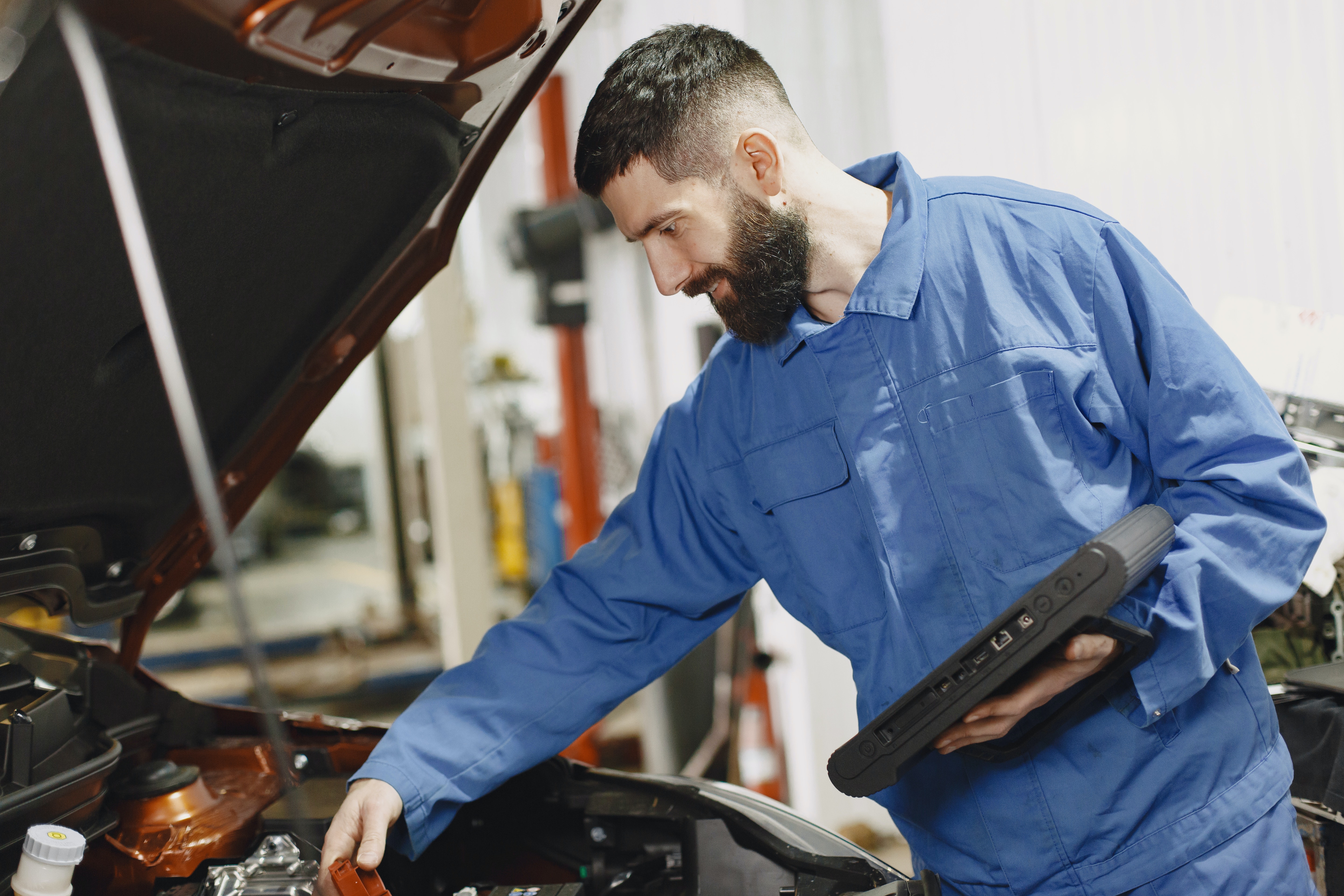 revisamos el motor de tu vehículo como taller mecánico reale en Albacete