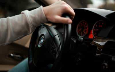 ¿Se ha endurecido tu volante? Claves para detectar fallos en la dirección asistida